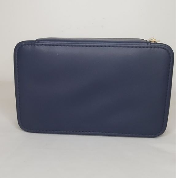 Missoni Luxury Kits Case Exclusive For Delta Air- amenity Kits - Picture 5 of 13